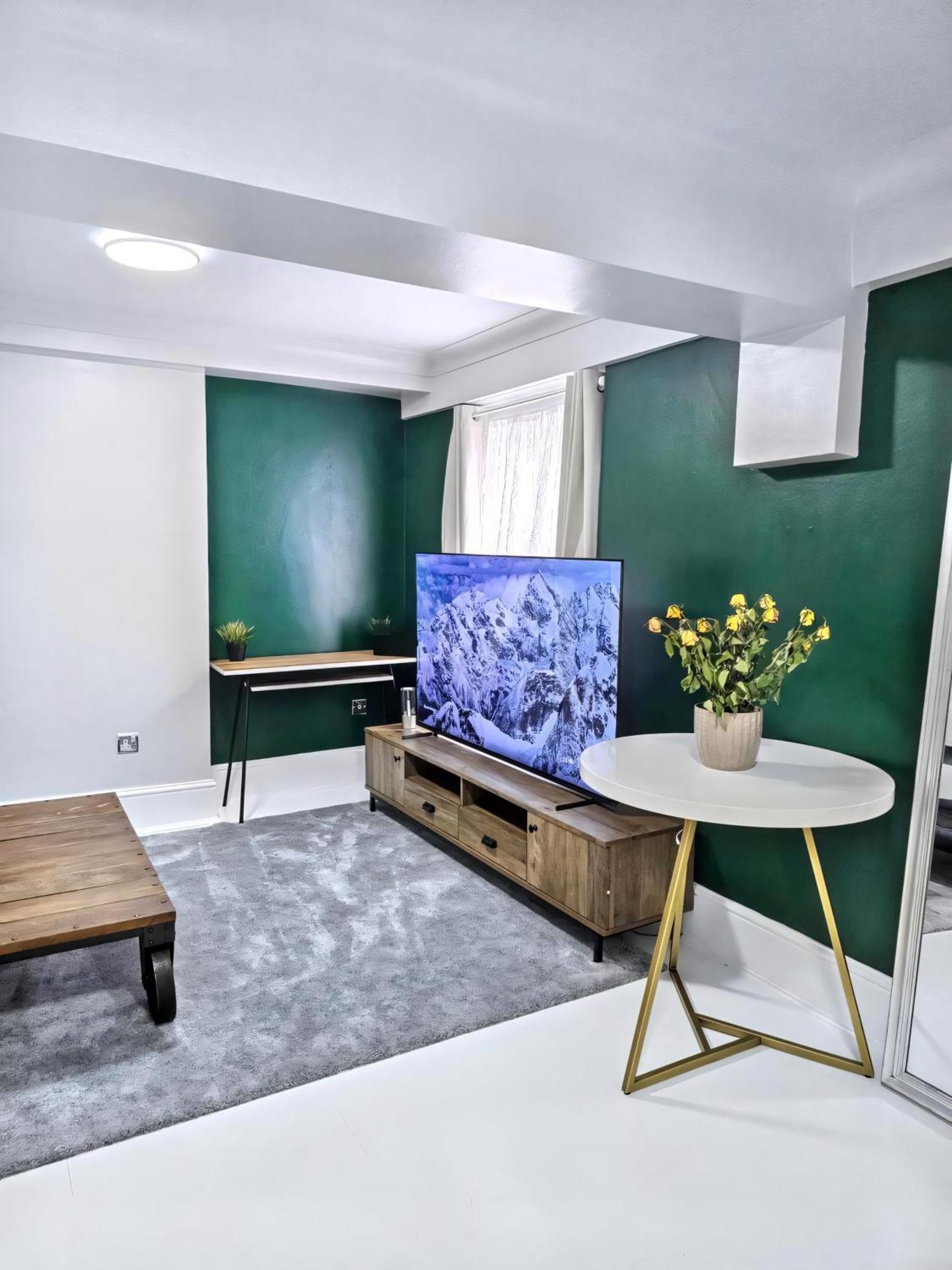 Berkeley Apartment