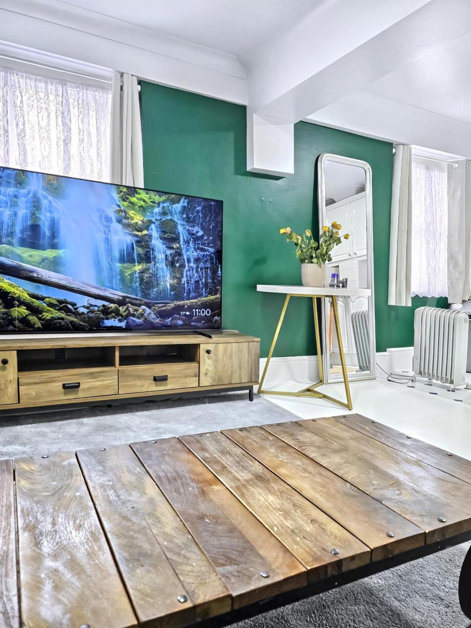 Apartment Berkeley London